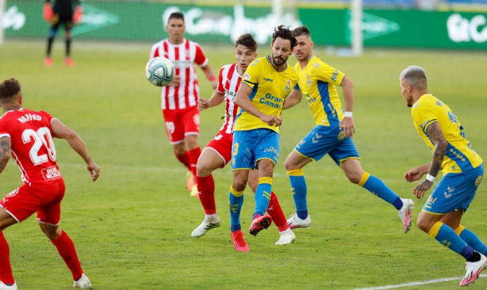 Soi kèo bóng đêm nay Las Palmas vs Girona chuẩn thắng