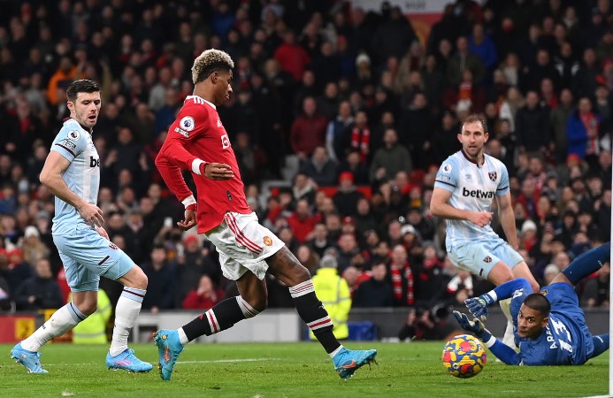 Soi kèo chuẩn West Ham United vs Manchester United